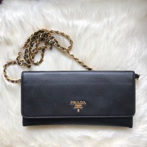 Prada Wallet on a chain shoulder bag. Black.